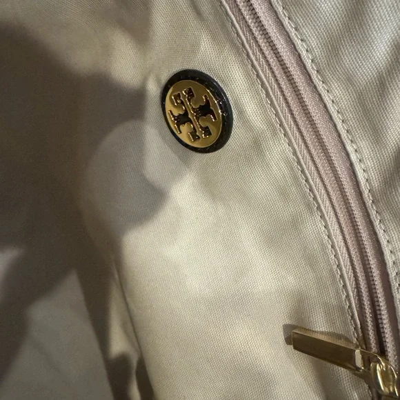 Tory Burch Black Tote with Glossy Logo - Picture 4 of 13